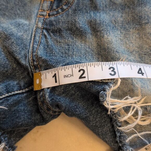 Everlane The Relaxed 90s Short Deep Indigo Blue Jean Distressed Raw Hem Size 25 - Picture 9 of 11